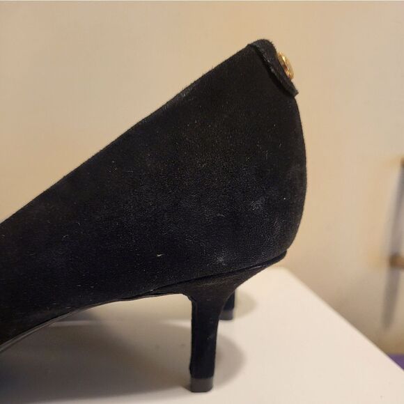 MK Michael Kors Black Suede Pointy Toe Kitten Heel Pumps Sz.6.5 MSRP $168 - Picture 6 of 8